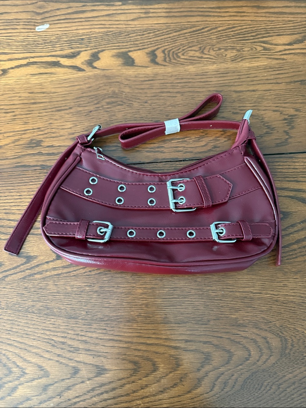 Women's Buckle Accent Shoulder Bag in Burgundy